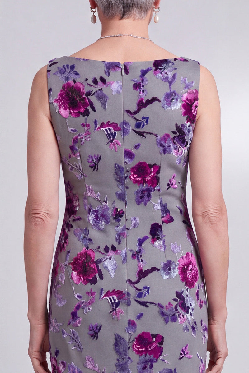Laden Sie das Bild in den Galerie-Viewer, Graues Blumen Samt Scheide Streißstein Bateau-Hals Satin Mutter der Braut Kleid mit Umhang