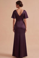 Laden Sie das Bild in den Galerie-Viewer, Pflaumen Mantel Gerafftes Satin Maxi Hochzeitsgastkleid mit Seitenschlitz