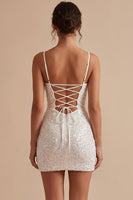 Laden Sie das Bild in den Galerie-Viewer, Weißes Korsett, Bodycon, Cowl-Neck, geraffter Spaghettiträger, kurzes kleines weißes Kleid