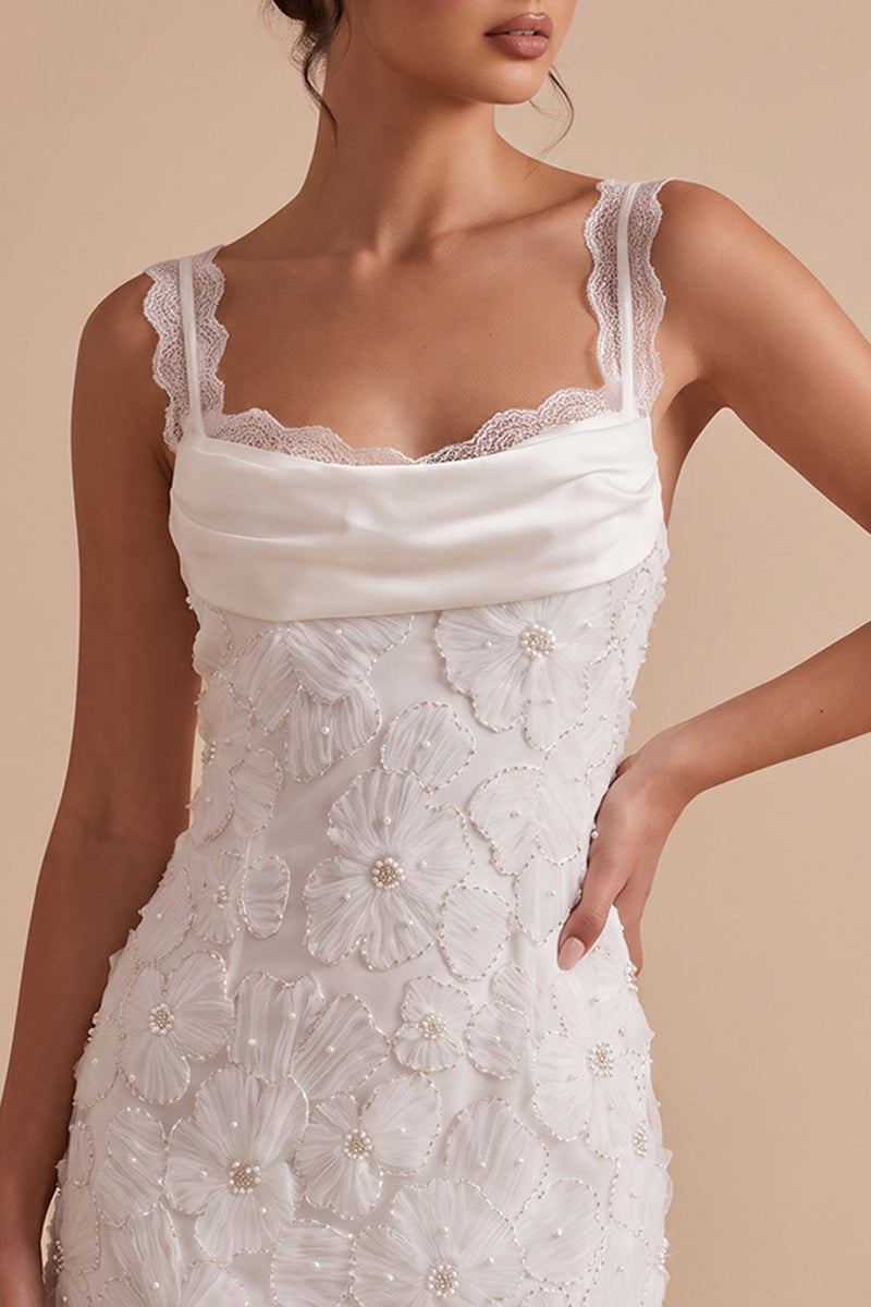 Laden Sie das Bild in den Galerie-Viewer, Weißer Bodycon Cowl Neck, Blumenapplikationen, kurzes weißes Kleid mit Spitze
