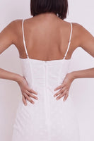 Laden Sie das Bild in den Galerie-Viewer, Weißer Bodycon Sweetheart Spaghettiträger, geblümtes kurzes kleines weißes Kleid