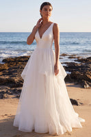Laden Sie das Bild in den Galerie-Viewer, Weißes A-Linien-Satin-Organza-Organza-Maxi-Hochzeitskleid mit V-Ausschnitt