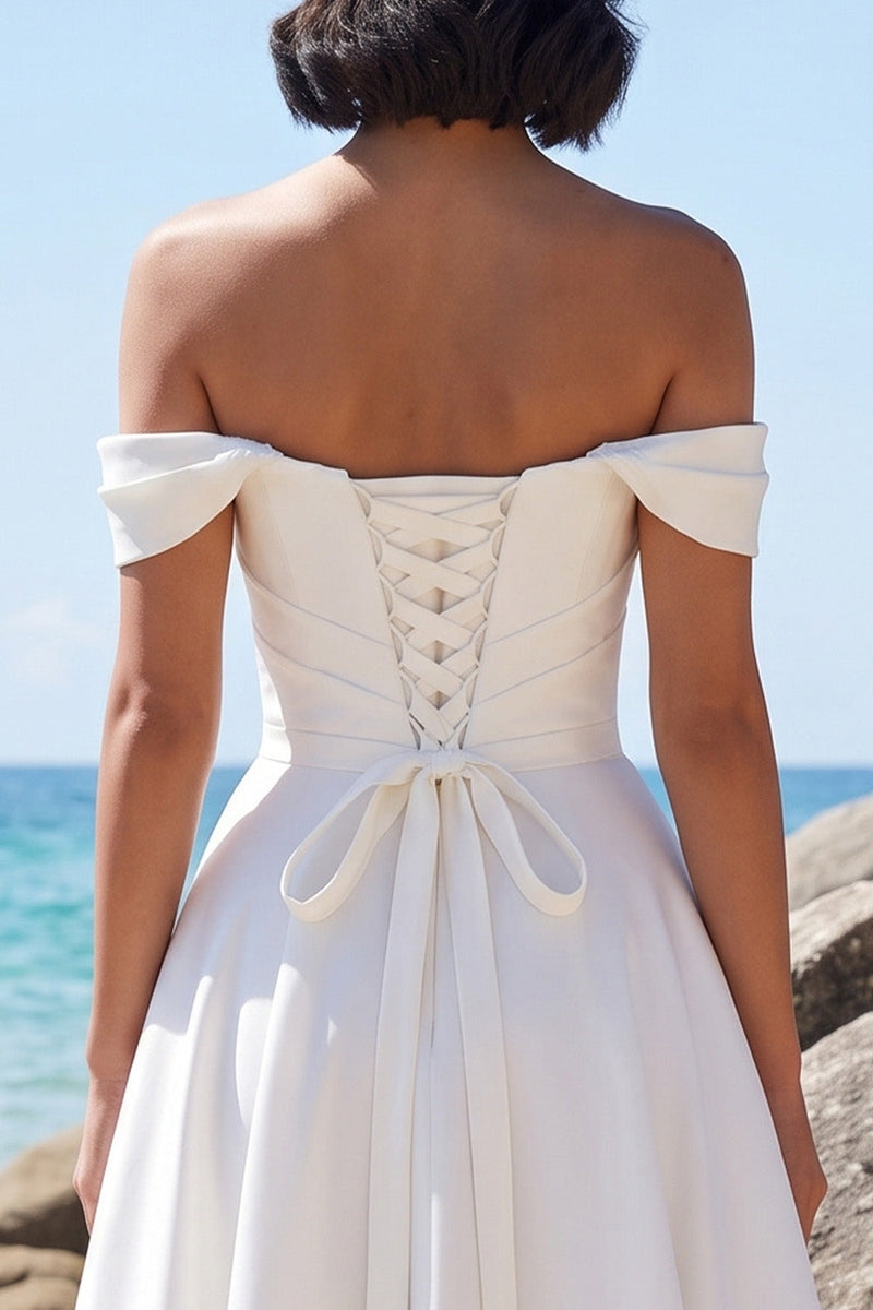 Laden Sie das Bild in den Galerie-Viewer, Weißes, schulterloses, gerafftes Satin-Tee-lange Hochzeitskleid mit Spitze