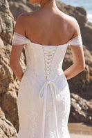 Laden Sie das Bild in den Galerie-Viewer, Weißes Meerjungfrauen-Off-shoulder-Applikiertes Tüll-Langzeitskleid