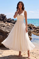 Laden Sie das Bild in den Galerie-Viewer, Weißes A-Line-Sweetheart Plissiertes Chiffon V-Ausschnitt Midi-Hochzeitskleid