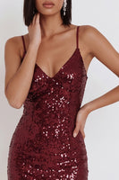 Laden Sie das Bild in den Galerie-Viewer, Burgunderrote Pailletten Bodycon Spaghettiträger Kurzes Cocktailkleid mit Rüschen