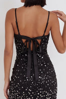 Laden Sie das Bild in den Galerie-Viewer, Schwarzes Bodycon Spaghetti-Träger glitzerndes Schleifen-Kurzcocktailkleid mit Streißstein