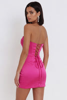 Laden Sie das Bild in den Galerie-Viewer, Fuchsiafarbenes Korsett, Satin-Trägerloses Bodycon, gerafftes kurzes Cocktailkleid