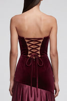 Laden Sie das Bild in den Galerie-Viewer, Burgunderrotes Meerjungfrauen Trägerloses Satin Plissiertes Maxi Samtkleid