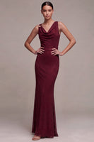 Laden Sie das Bild in den Galerie-Viewer, Burgunderrotes Meerjungfrauen Maxi Abendkleid mit V-hals