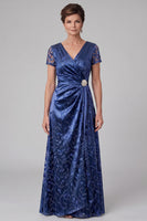 Laden Sie das Bild in den Galerie-Viewer, Königsblaue Scheide V-Ausschnitt Satin-Pailletten-Stickerei mit gerafftem langen Mutter-der-Braut-Kleid
