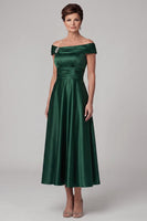 Laden Sie das Bild in den Galerie-Viewer, Dunkelgrüne A-Linie abseits der Schulter gerafftes Satin-Mutter-der-Braut-Kleid mit Strassstein