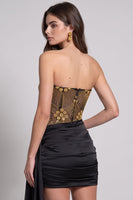 Laden Sie das Bild in den Galerie-Viewer, Schwarzes goldenes Korsett Transparentes Trägerloses Gerafftes Bodycon Kurzes Cocktailkleid mit Perlen