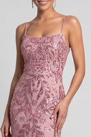 Laden Sie das Bild in den Galerie-Viewer, Glitzerndes Meerjungfrauen Spaghetti-Träger Pailletten Rosa Abendkleid mit Schnürung auf dem Rücken