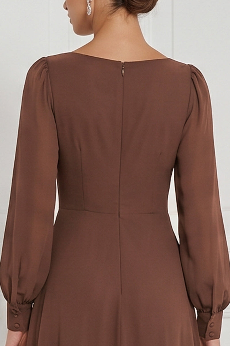 Laden Sie das Bild in den Galerie-Viewer, Espresso A-Linie Quadrathals Puffärmel Maxi Brautjungfernkleid mit Seitenschlitz