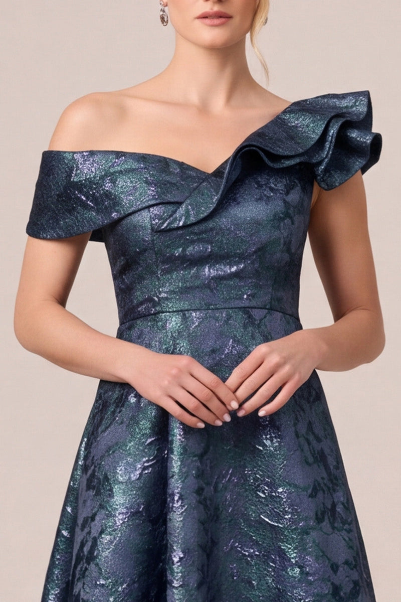 Laden Sie das Bild in den Galerie-Viewer, Marineblaues Asymmetrisches Schulterloses A-Linie Jacquard Mutter der Braut Kleid