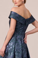 Laden Sie das Bild in den Galerie-Viewer, Marineblaues Asymmetrisches Schulterloses A-Linie Jacquard Mutter der Braut Kleid