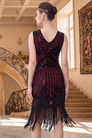Laden Sie das Bild in den Galerie-Viewer, Schwarzes goldenes V-Ausschnitt Pailletten 20er Jahre Kleid mit Fransen