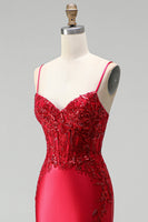 Laden Sie das Bild in den Galerie-Viewer, Rot Satin Meerjungfrau Corsage Pailletten Perlenbesatz V Ausschnitt Langes Abiballkleid mit Schlitz
