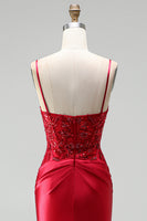 Laden Sie das Bild in den Galerie-Viewer, Rot Satin Meerjungfrau Corsage Pailletten Perlenbesatz V Ausschnitt Langes Abiballkleid mit Schlitz