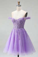 Laden Sie das Bild in den Galerie-Viewer, Off-the-shoulder Leichte Pflaumen 3D-Blumenapplikationen A-Linie Tüll Korsett Kurzes Abendkleid mit Perlenbesatz
