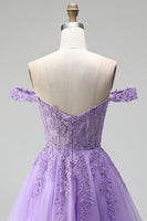Laden Sie das Bild in den Galerie-Viewer, Off-the-shoulder Leichte Pflaumen 3D-Blumenapplikationen A-Linie Tüll Korsett Kurzes Abendkleid mit Perlenbesatz