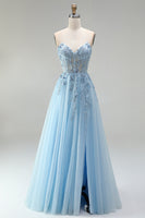 Laden Sie das Bild in den Galerie-Viewer, Himmelblaues Korsett, transparente Blumenapplikationen, A-Linie Pailletten, trägerloses langes Abschlussballkleid mit seitlichem Schlitz