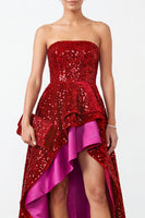 Laden Sie das Bild in den Galerie-Viewer, Glitzerndes Rotes A-Linie Trägerloses Pailletten Hoch Niedrig Stufen Satin Weihnachtsfestkleid