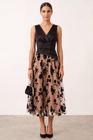 Laden Sie das Bild in den Galerie-Viewer, Schwarzer Champagner Satin A-Linie V-Ausschnitt Blumen Tüll Midi Hochzeitsgastkleid