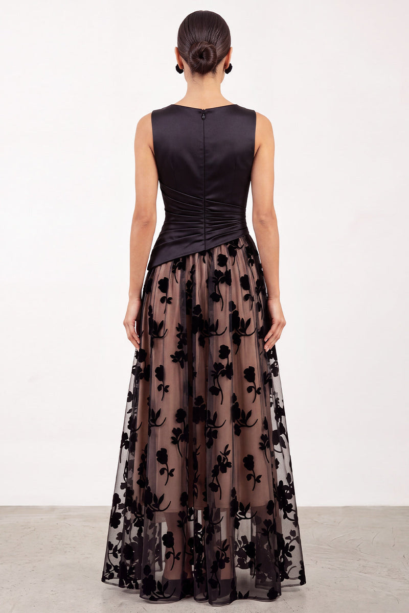 Laden Sie das Bild in den Galerie-Viewer, Schwarzes A-Linie Bateau-Hals Satin Florales Langes Festliches Kleid