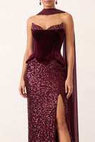 Laden Sie das Bild in den Galerie-Viewer, Burgunderrotes Samt Pailletten Scheiden Langes Weihnachtsfestkleid mit Chiffon-Drapierung