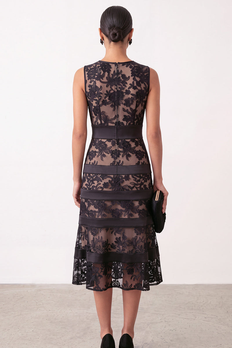 Laden Sie das Bild in den Galerie-Viewer, Schwarzes A-Linie Rundhals Stickstoff Satin Midi Blumenkleid