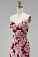 Laden Sie das Bild in den Galerie-Viewer, Rosa Pailletten Meerjungfrauen Trägerloses Abnehmbares Tüll-Drapiertes Langes Abschlussballkleid mit Schlitz