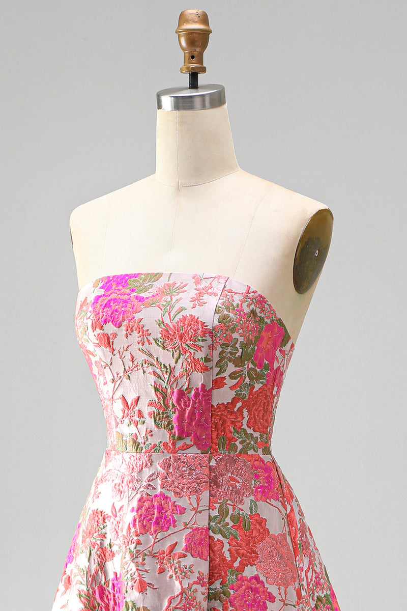 Laden Sie das Bild in den Galerie-Viewer, Rotes Geblümtes Jacquard Rüschensaum Trägerloses Langes Abschlussballkleid mit Schlitz