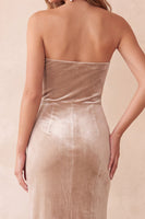 Laden Sie das Bild in den Galerie-Viewer, Olive Samt Sheath Trägerloses Langes Weihnachtsfestkleid