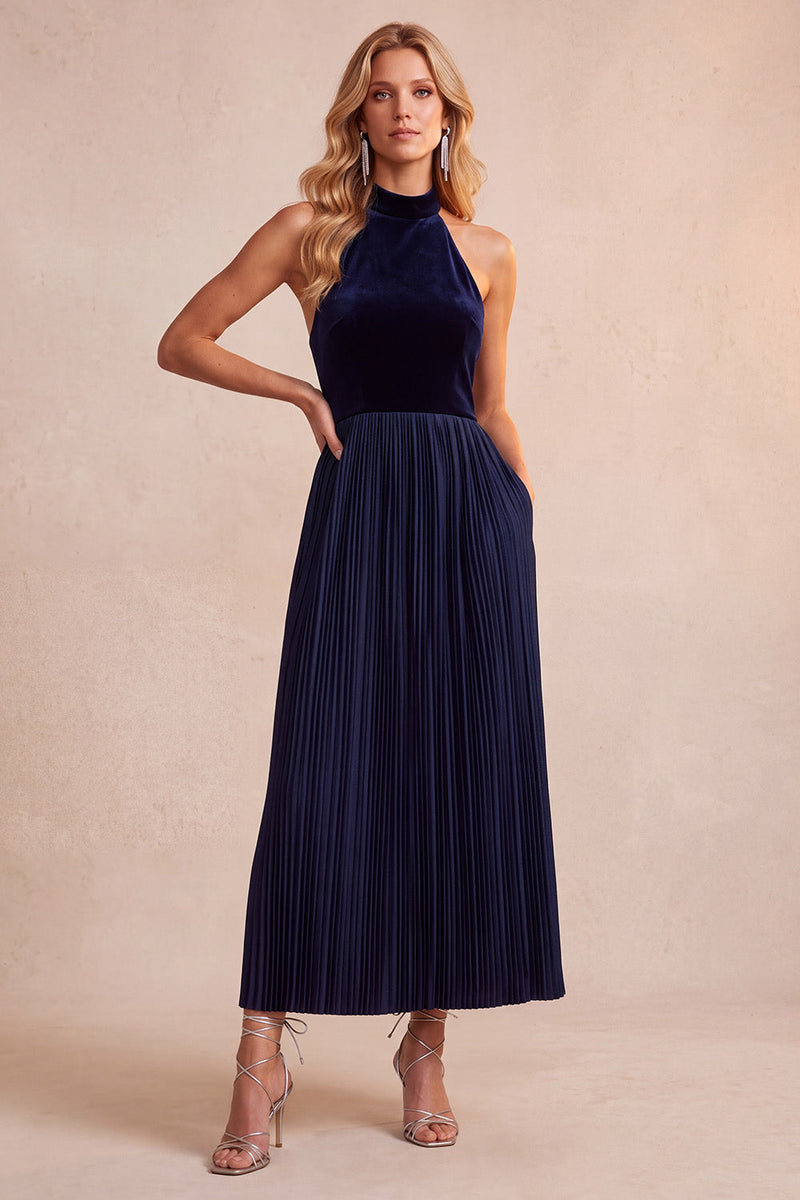 Laden Sie das Bild in den Galerie-Viewer, Schwarzes A-Linie Samt Halter Plissiertes Midi Weihnachtspartykleid mit Taschen