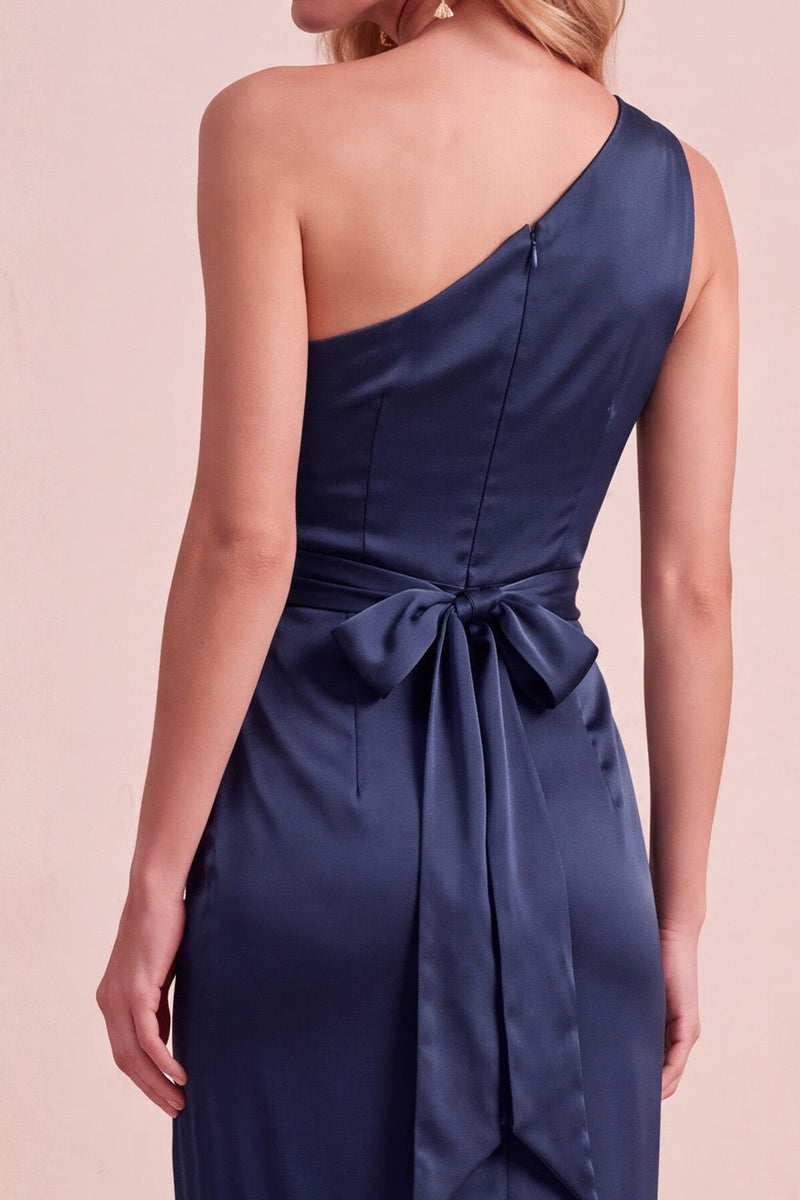 Laden Sie das Bild in den Galerie-Viewer, Olive Satin Scheide Eine Schulter Gerafftes Langes Hochzeitsgastkleid mit Schärpe