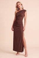 Laden Sie das Bild in den Galerie-Viewer, Kaffee Scheide Gerafftes Maxi-Hochzeitsgastkleid mit einer Schulter und Schlitz