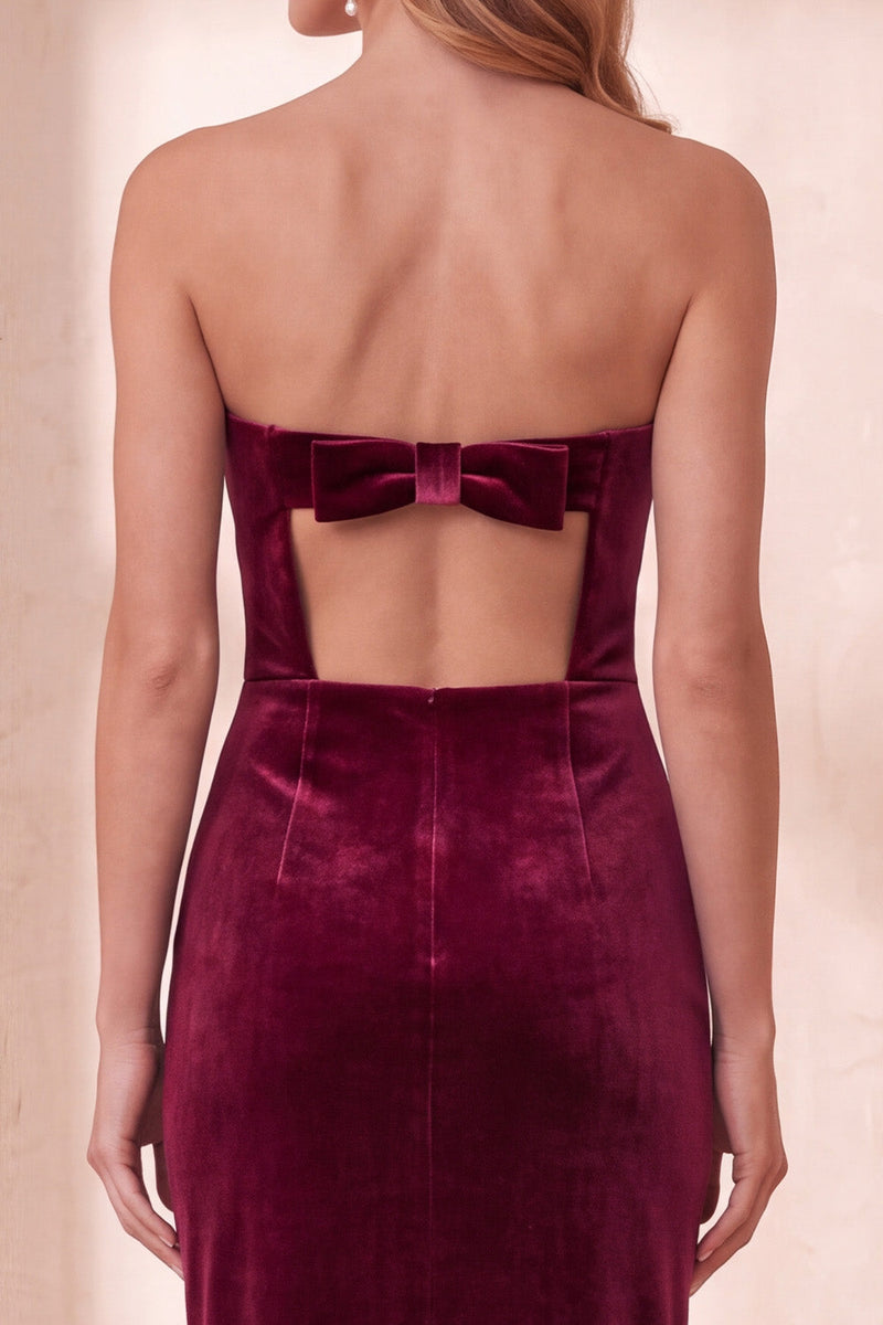 Laden Sie das Bild in den Galerie-Viewer, Burgunderrotes Samt Bodycon Trägerloses Midi Weihnachtskleid mit Schleife