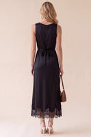 Laden Sie das Bild in den Galerie-Viewer, Schwarzes Rundhals Satin Midi Hochzeitsgastkleid mit Spitze