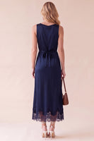 Laden Sie das Bild in den Galerie-Viewer, Schwarzes Rundhals Satin Midi Hochzeitsgastkleid mit Spitze