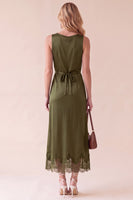 Laden Sie das Bild in den Galerie-Viewer, Schwarzes Rundhals Satin Midi Hochzeitsgastkleid mit Spitze