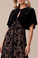 Laden Sie das Bild in den Galerie-Viewer, Schwarzes A-Linie Samt Rundhals Print Midi Weihnachtspartykleid mit Capelet
