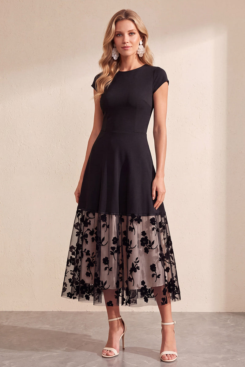 Laden Sie das Bild in den Galerie-Viewer, Schwarzes A-Linie Rundhals Blumen Tüll Midi Hochzeitsgastkleid