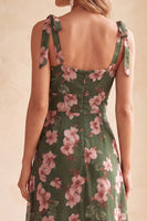 Laden Sie das Bild in den Galerie-Viewer, Grünes A-Linie Quadrathals Blumenmuster Midi Hochzeitsgastkleid mit Schlitz