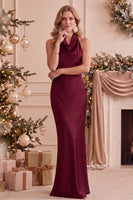 Laden Sie das Bild in den Galerie-Viewer, Burgundergrünes Satin-Meerjungfrauen-Neckholder-Maxi-Hochzeitskleid