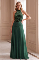 Laden Sie das Bild in den Galerie-Viewer, Grünes A-Linie Langes Festkleid Gerafftes Samtiges Abendkleid