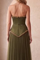 Laden Sie das Bild in den Galerie-Viewer, Olive A-Linie Trägerloses Plissiertes Satin Langes Festliches Kleid mit Perlenbesatz