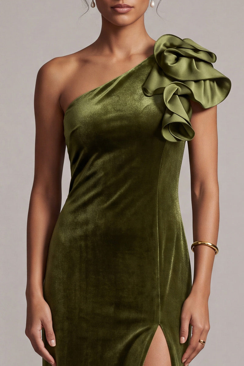 Laden Sie das Bild in den Galerie-Viewer, Olive Samt Sheath Rüschen Einschulter Langes Festkleid mit Schlitz