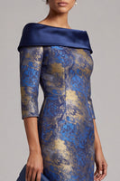 Laden Sie das Bild in den Galerie-Viewer, Königsblaues Sheath Midi Mutter der Braut Kleid mit Off-the-shoulder und 3/4-Ärmeln